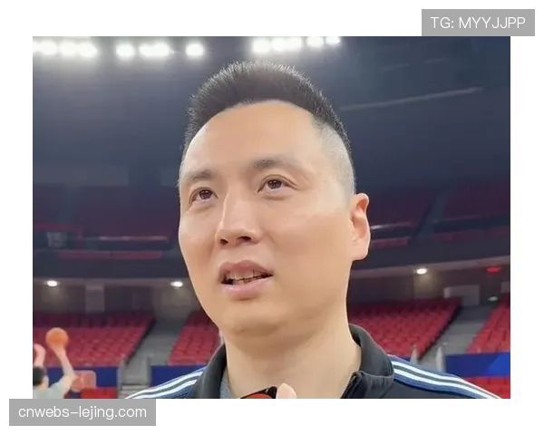 上海主帅卢伟确认洛夫顿手腕伤势未愈，季后赛出战存疑